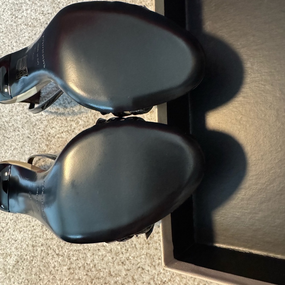 Burberry Black and Cream Heels with Metallic Accents - Picture 5 of 8